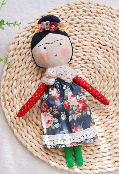 Papusa handmade - "Frida"