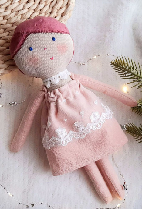 Papusa handmade - "Catifea"